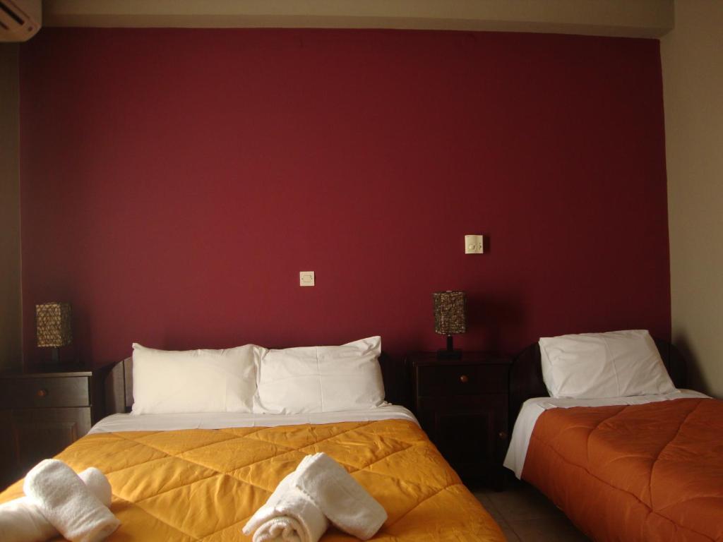 Kafiona Guesthouse Pírgos Dhiroú Pokoj fotografie