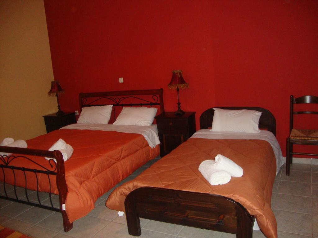 Kafiona Guesthouse Pírgos Dhiroú Pokoj fotografie