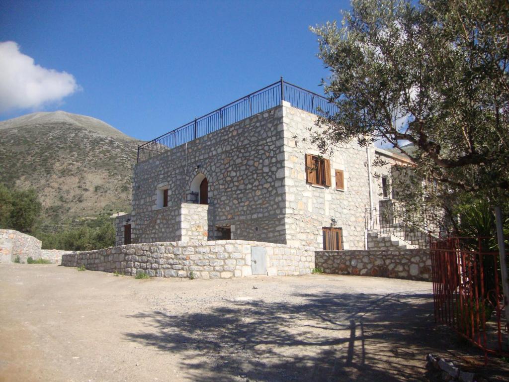 Kafiona Guesthouse Pírgos Dhiroú Exteriér fotografie